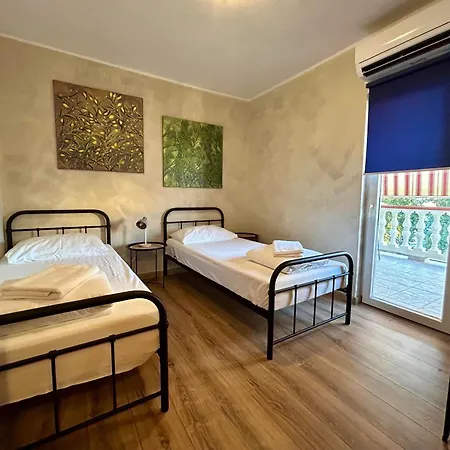 Olea 1930 - Beachfront With 2 Single Beds Lejlighed *