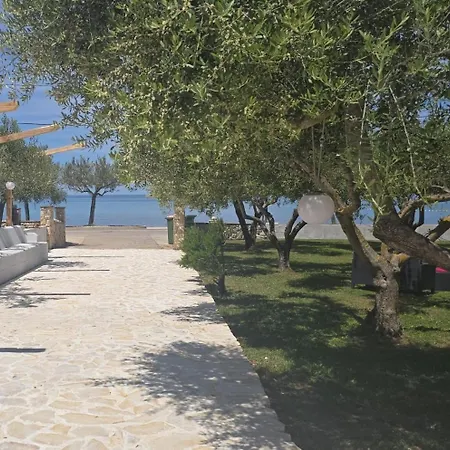 Olea 1930 - Beachfront With 2 Single Beds Apartamento Zaton (Zadar)